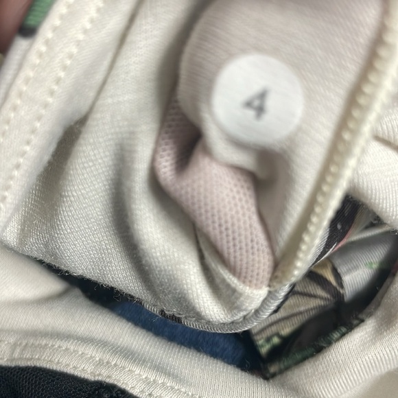 Lululemon Super Sport Tank Floral w/ Bra 4 - Picture 10 of 10